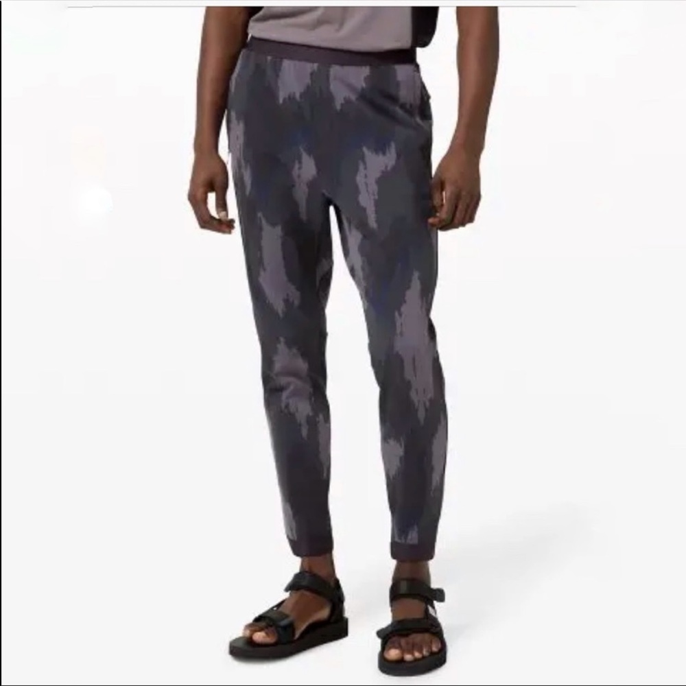 Lululemon Special Edition purple black Robert Geller jogger pants fitted